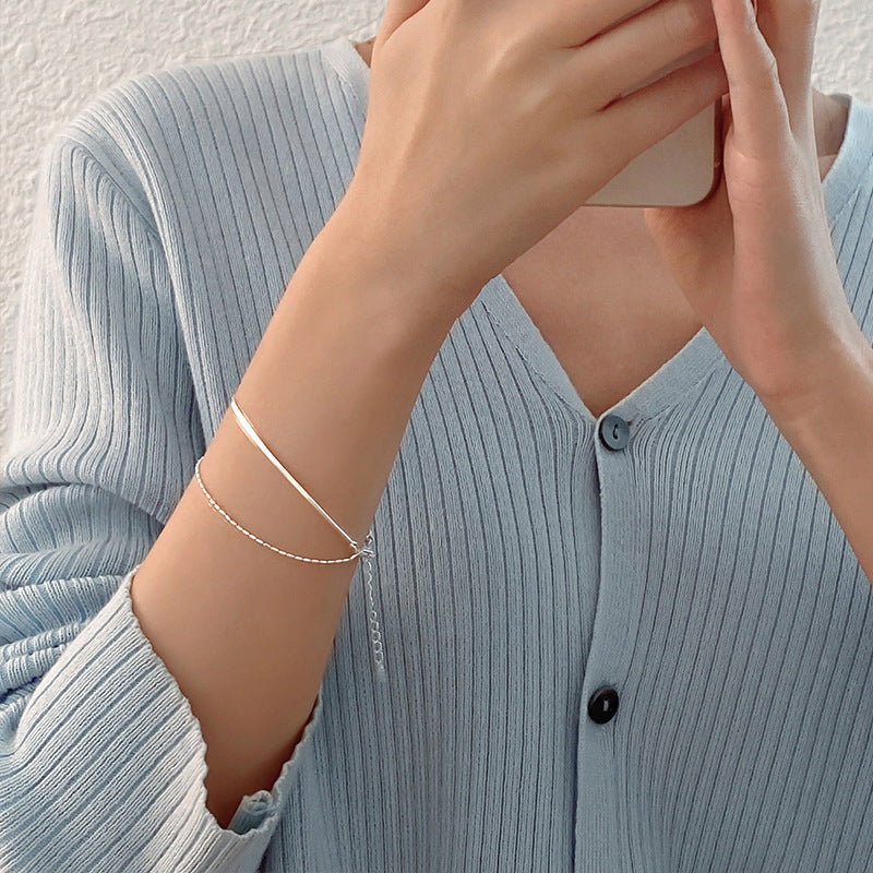 Pulsera de cadena de doble capa con huesos de serpiente y viento frío de plata 925 para mujer