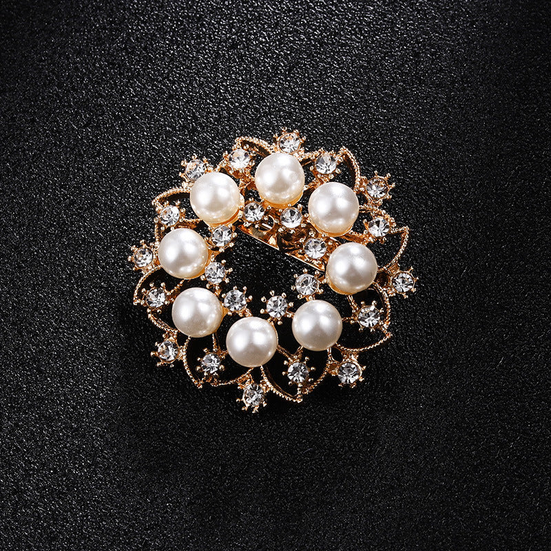 Rhinestone-encrusted Pearl Brooch Anti-exposure Accessories