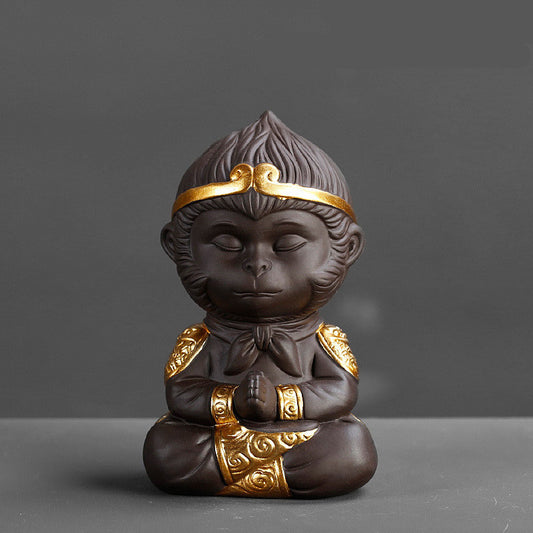 Chinese Purple Clay Kung Fu Tea Set Tea Pet Monkey King for Home Tea Tray Decoration Tea Tray Sun Wukong Statues Sculptures