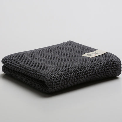 Thickened honeycomb washcloth