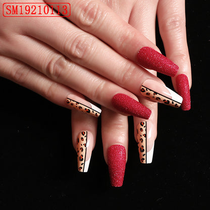 Uñas postizas estilo ballet con estampado de leopardo en color rojo