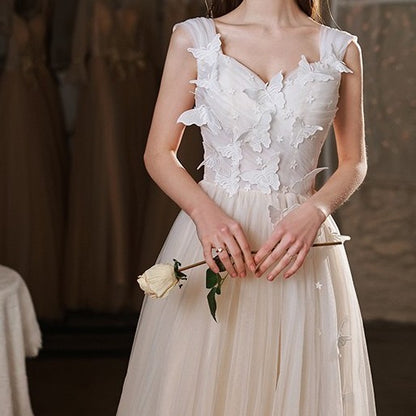 Vestido de noche para anfitrión del banquete de bodas