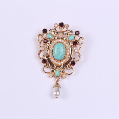 Design Court Retro Baroque Style Coat Brooch