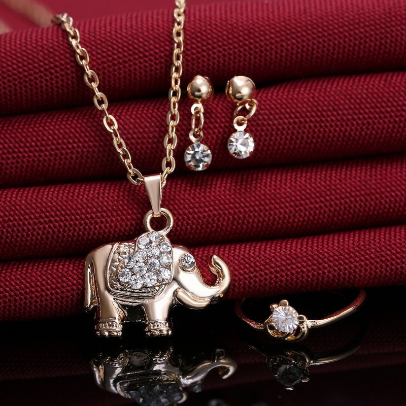 Venta al por mayor de colgantes, collares, anillos, pendientes, conjuntos de joyas y accesorios de novia de animales. Venta al por mayor de productos pequeños de Yiwu.