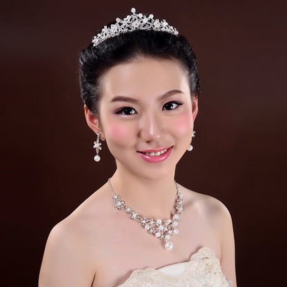 Tocado de novia, tres juegos de collar de flores de cristal, pendientes de diamantes, corona de viento europea y americana, joyas de boda.