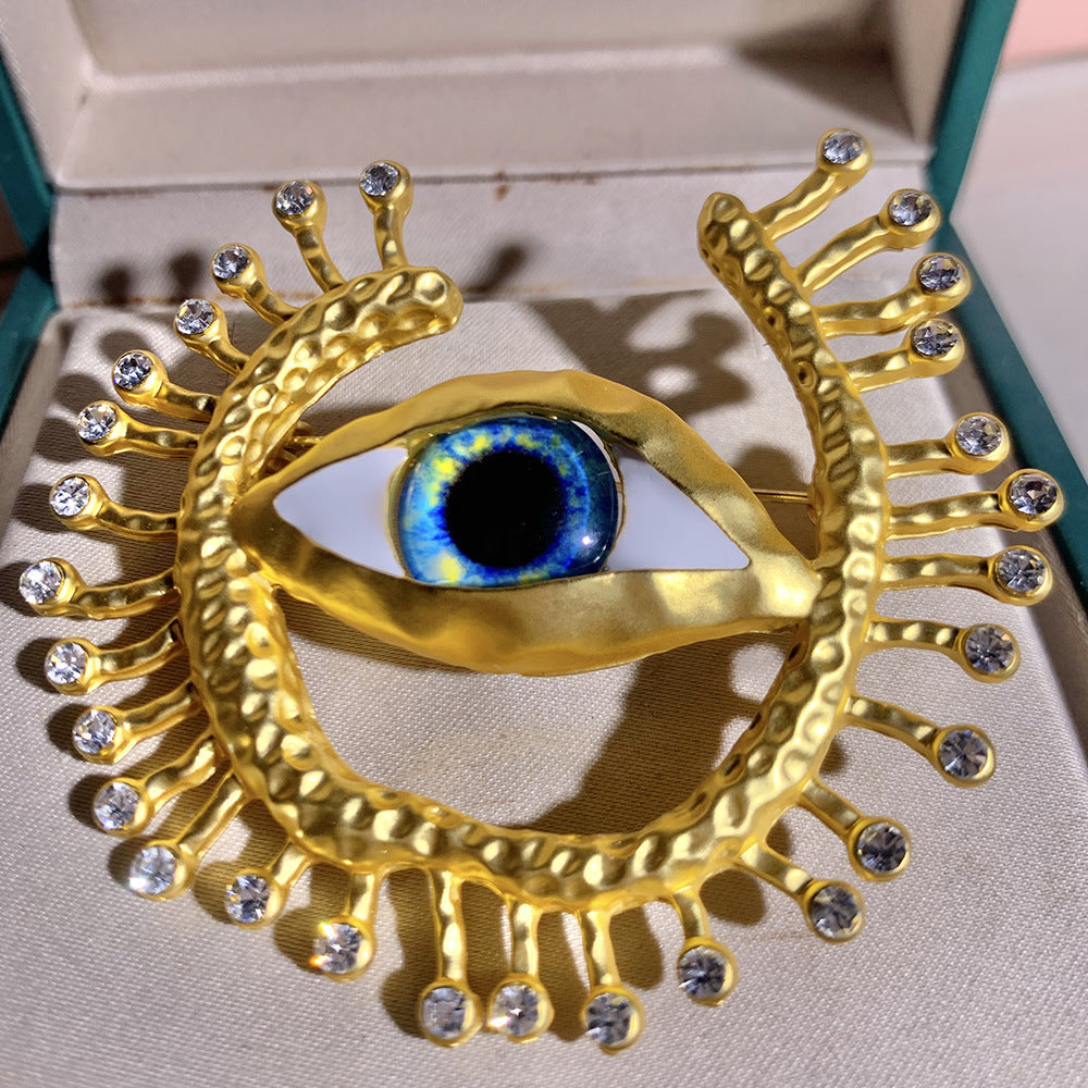 European And American Retro Devil's Eye Brooch