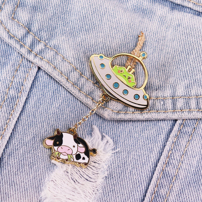 Alien Frog Spaceship Creative Enamel Pin