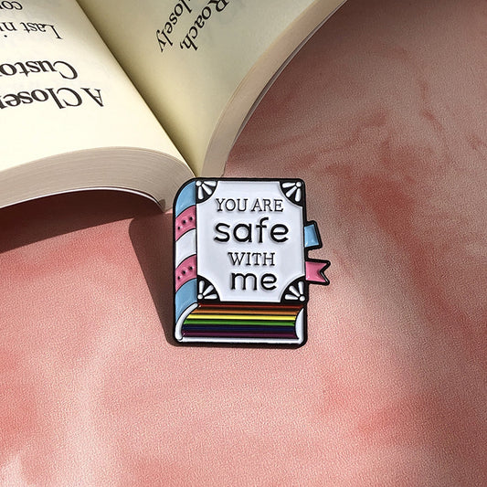 Inspirational English Book Safety Brooch