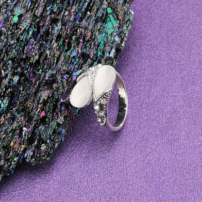 Drop-shaped white gemstone ring