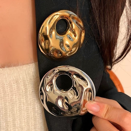 Simple Metal Irregular Hollow-out Round Brooch High Sense