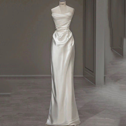 Vestido de novia ligero de satén francés blanco