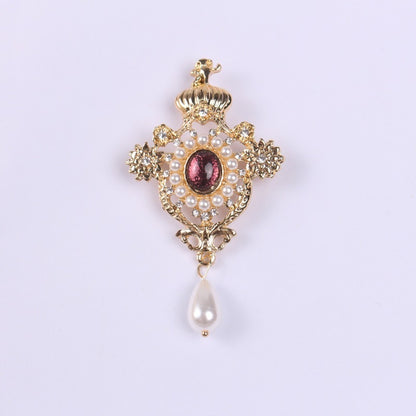 Design Court Retro Baroque Style Coat Brooch