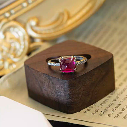 Anillo de diamantes de cuatro garras con un tesoro colorido para mujer