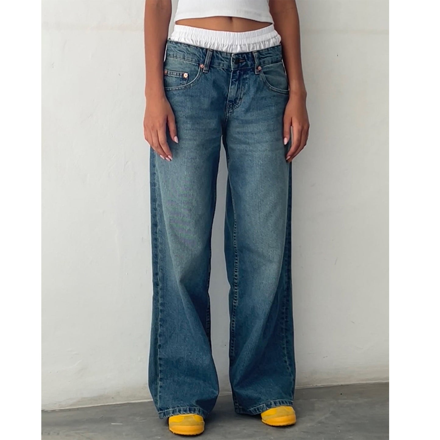 Retro Low Waist Non-elastic Washed Straight Jeans For Women