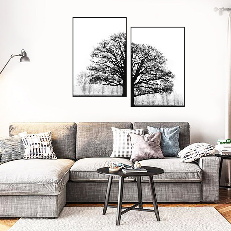 Pintura decorativa de pared con fondo de sofá moderno con árboles de invierno en blanco y negro