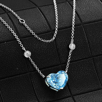 Circón azul océano en forma de corazón en plata de ley S925