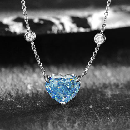 Circón azul océano en forma de corazón en plata de ley S925