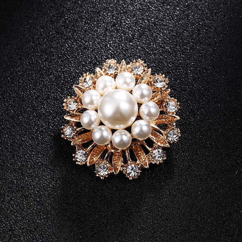 Rhinestone-encrusted Pearl Brooch Anti-exposure Accessories