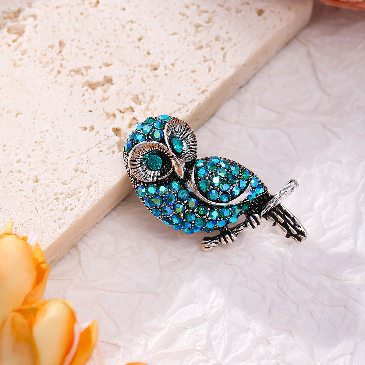 Broche de búho azul con diamantes para mujer